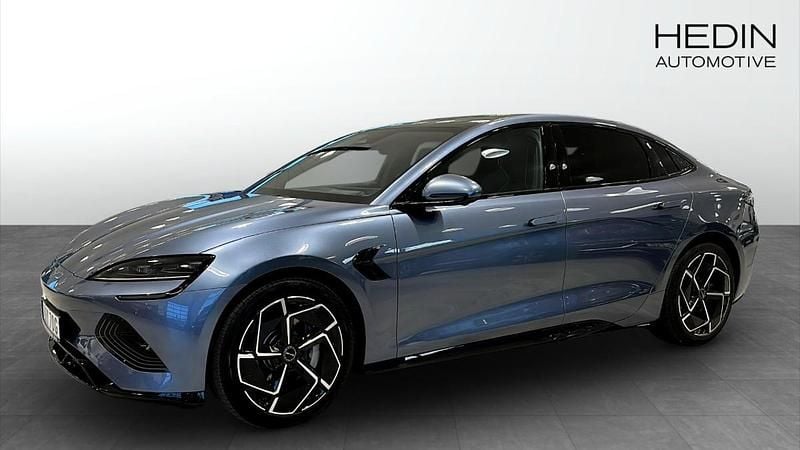 Grå (grey) Begagnad 2023 BYD Seal Sedan | 489 900 kr (Lite dyr) - Bild 1/4