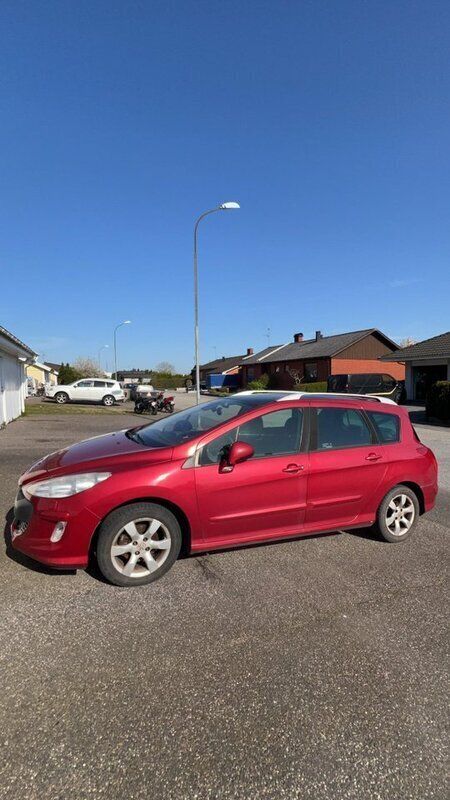 Röd Begagnad 2009 Peugeot 308 Kombi | 25 000 kr (Marknadspris) - Bild 1/4