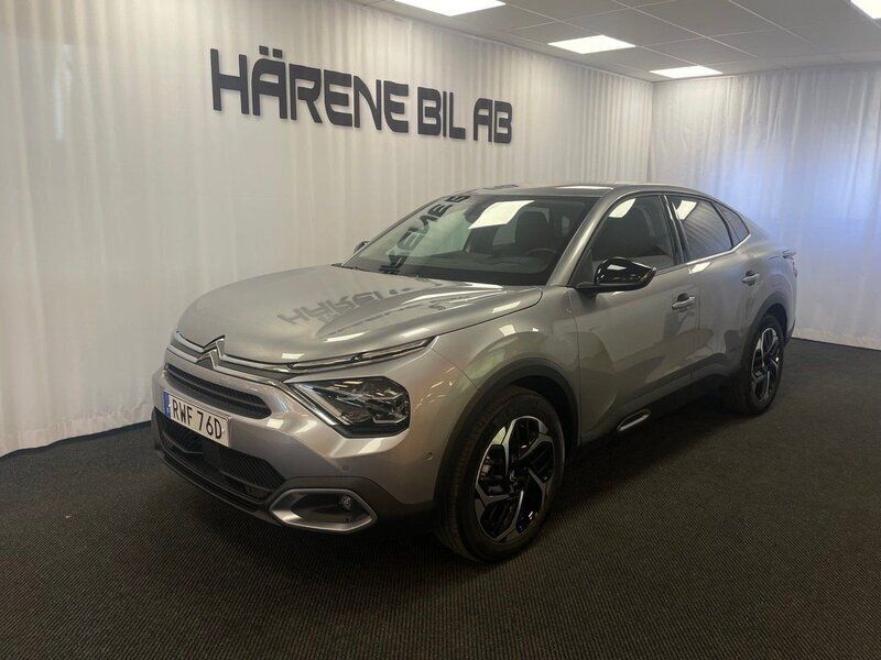 Grå (grå artense) Begagnad 2023 Citroën C4 Shine Sedan | 289 900 kr (Lite dyr) - Bild 1/4