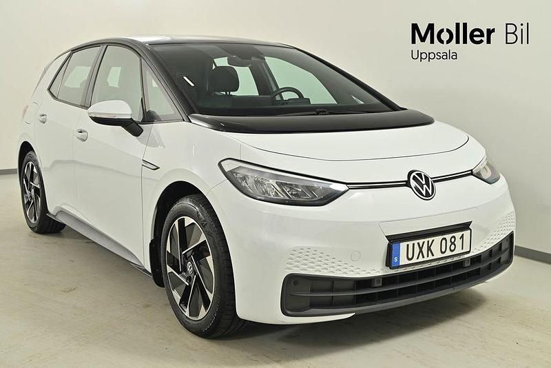 Vit (glacier white metallic bl) Begagnad 2022 VW ID.3 Pro Performance Halvkombi | 249 900 kr (Superpris) - Bild 1/4