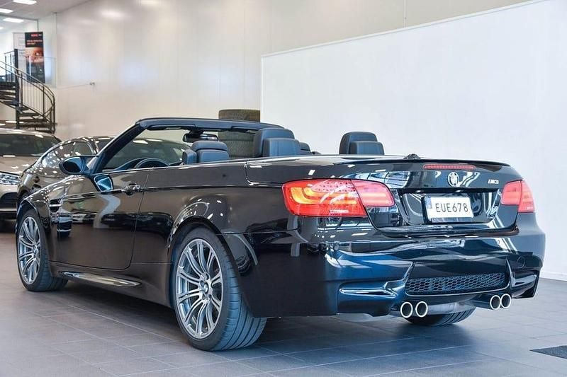 Begagnad BMW M3 420 HK (308 kW) 2011 Svart