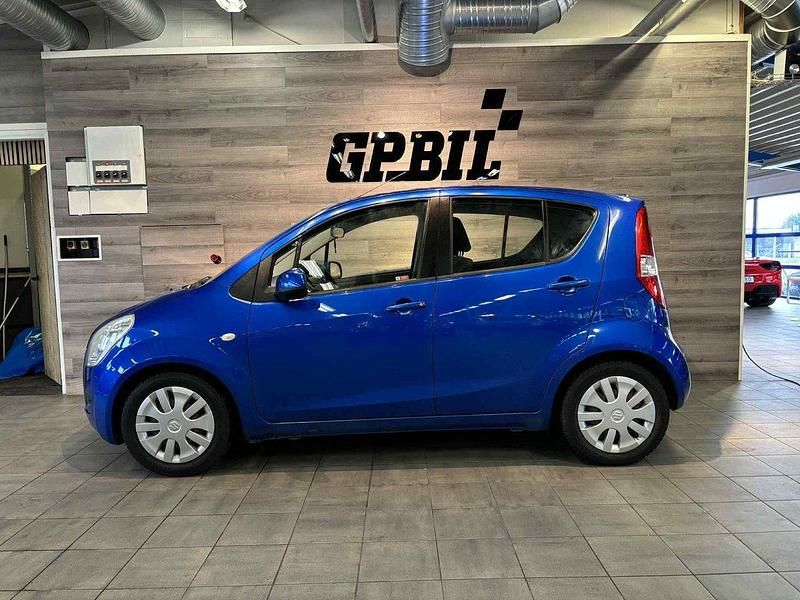 Begagnad Suzuki Splash GLS 94 HK (69 kW) 2011 Blå Halvkombi