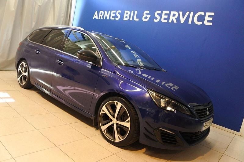 Blå Begagnad 2015 Peugeot 308 GT Kombi | 99 900 kr (Marknadspris) - Bild 1/4