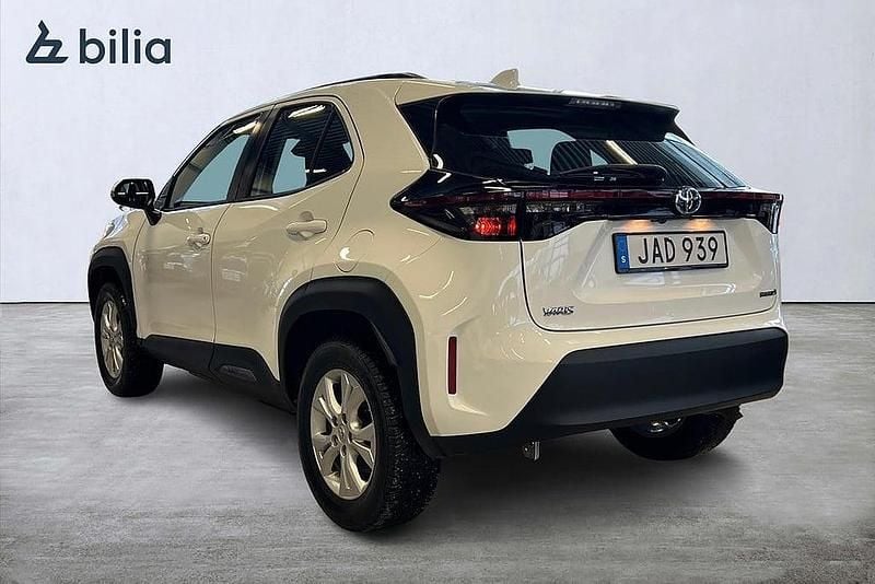 Begagnad Toyota Yaris Cross Active 92 HK (67 kW) 2022 Vit SUV