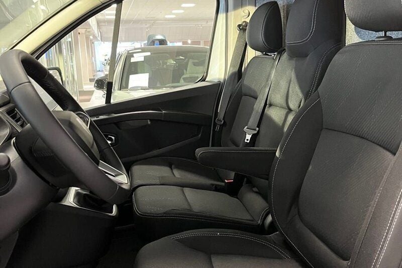 Vit Ny 2024 Renault Trafic Van | 399 900 kr - Bild 1/3