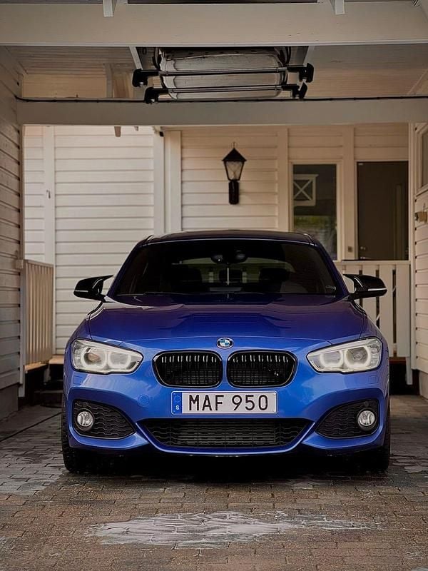 Begagnad 2016 BMW 120 Halvkombi | 160 000 kr (Marknadspris) - Bild 1/4