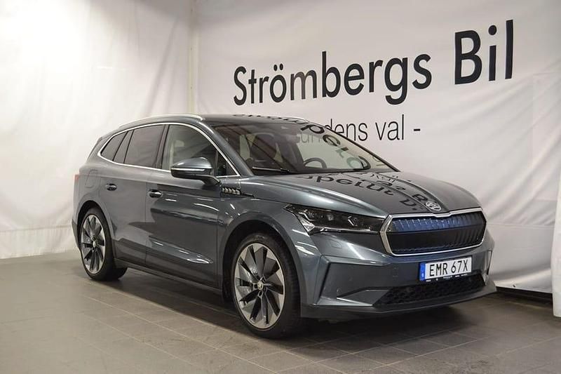 Grå Begagnad 2021 Skoda Enyaq iV SUV | 299 000 kr (Marknadspris) - Bild 1/4