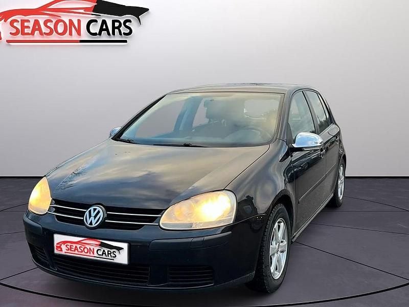 Begagnad VW Golf IV Trendline 102 HK (75 kW) 2006 Svart Halvkombi