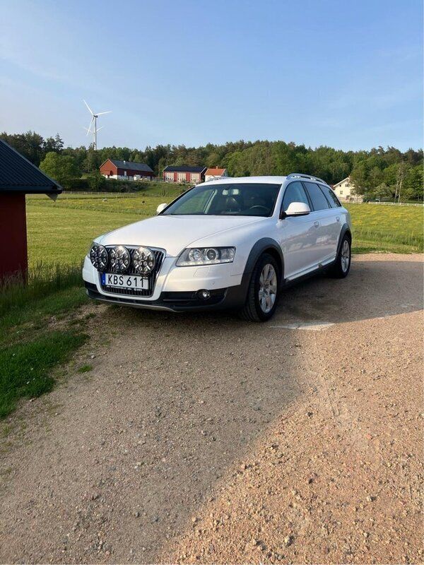 Vit Begagnad 2010 Audi A6 Allroad Kombi | 76 000 kr (Marknadspris) - Bild 1/4