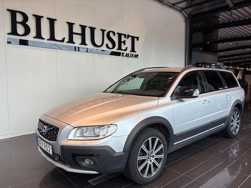 Silver Begagnad 2016 Volvo XC70 Momentum SUV | 239 900 kr (Marknadspris) - Bild 1/4