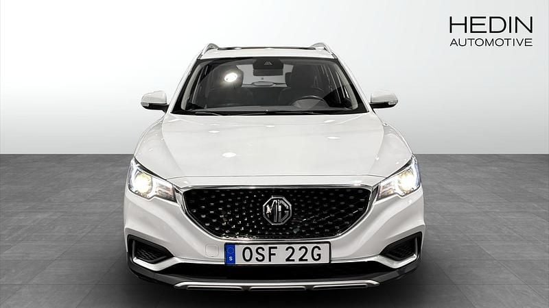 Begagnad MG ZS Luxury 105 kW (143 HK) 2021 Vit SUV