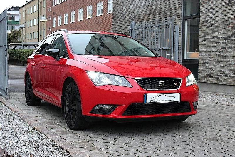 Röd Begagnad 2015 Seat Leon ST FR Kombi | 89 900 kr (Lite dyr) - Bild 1/4