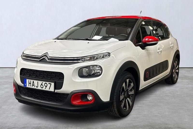 Vit Begagnad 2018 Citroën C3 PureTech Halvkombi | 109 900 kr (Lite dyr) - Bild 1/4