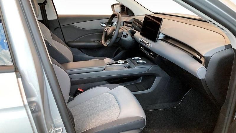 Ny MG MGS5 EV Comfort 125 kW (170 HK) 2025 Silver SUV