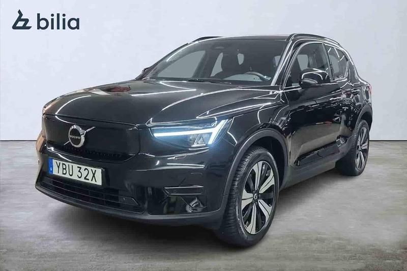Svart Begagnad 2023 Volvo XC40 Single Motor SUV | 324 900 kr - Bild 1/1