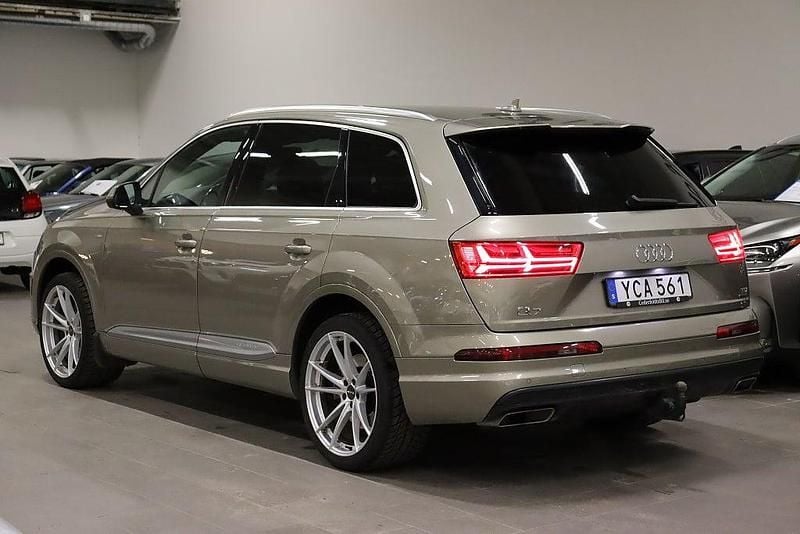 Begagnad Audi Q7 S-Line 272 HK (200 kW) 2016 Ljusbrun (brun) SUV