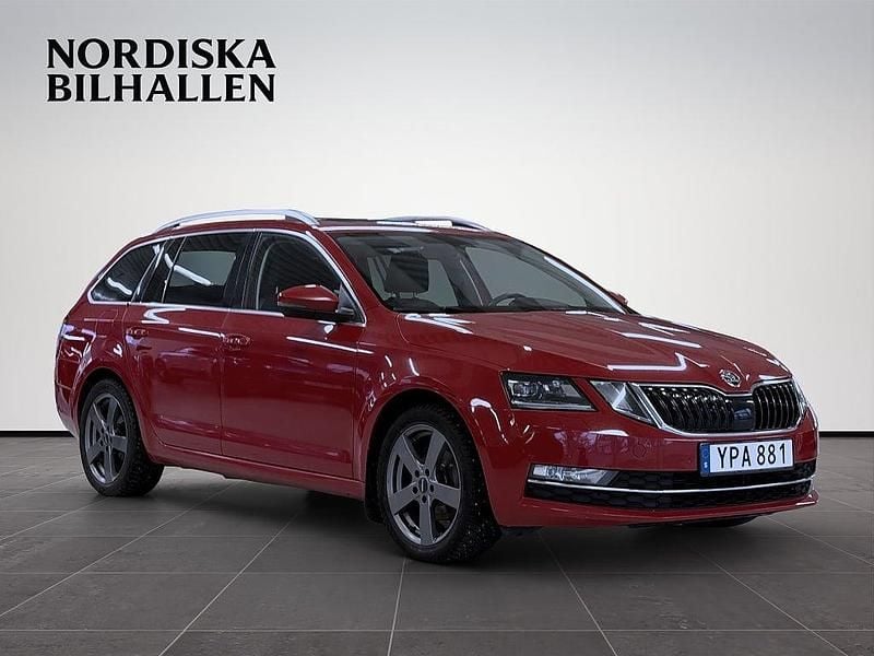 Röd Begagnad 2017 Skoda Octavia Style Kombi | 119 795 kr (Bra pris) - Bild 1/4