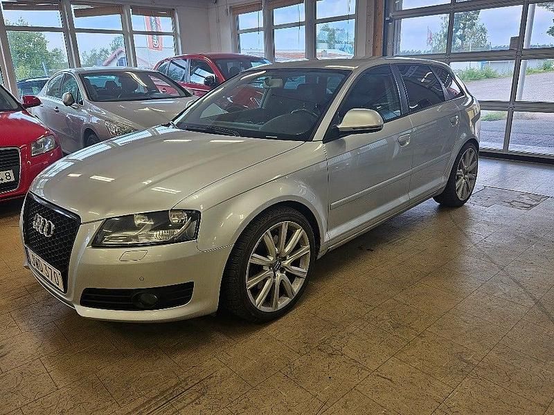 Begagnad Audi A3 Sportback 200 HK (147 kW) 2008 Silver Halvkombi