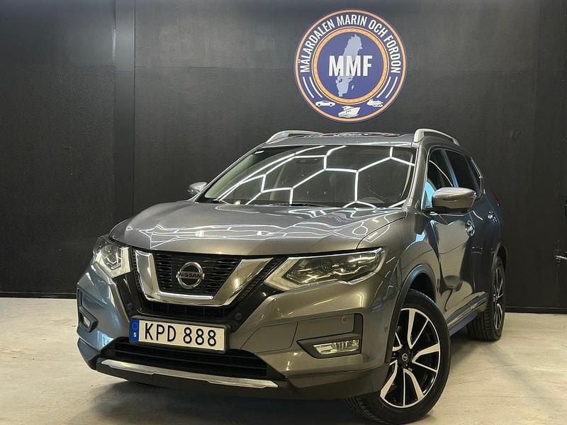 Grå Begagnad 2018 Nissan X-Trail 360º SUV | 194 800 kr (Marknadspris) - Bild 1/4