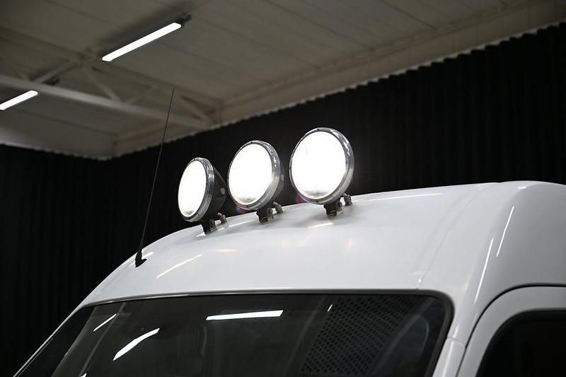 Begagnad Opel Movano 150 HK (110 kW) 2016 Vit Minibuss