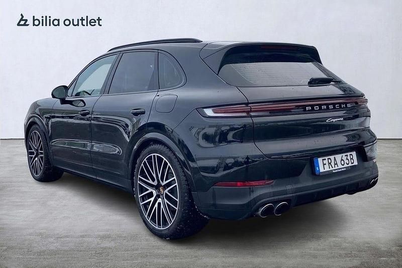 Begagnad Porsche Cayenne 471 HK (346 kW) 2025 Svart SUV