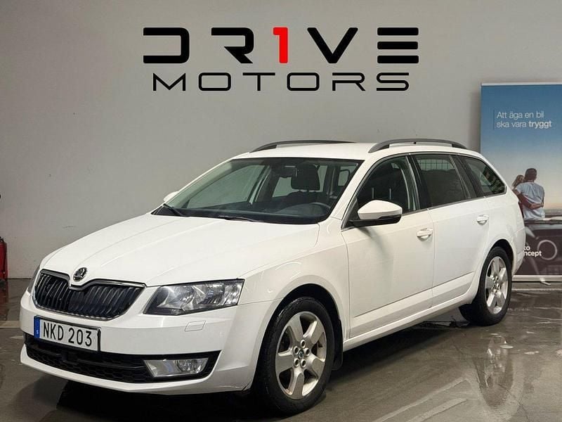 Vit Begagnad 2016 Skoda Octavia Ambition Kombi | 110 000 kr (Marknadspris) - Bild 1/4