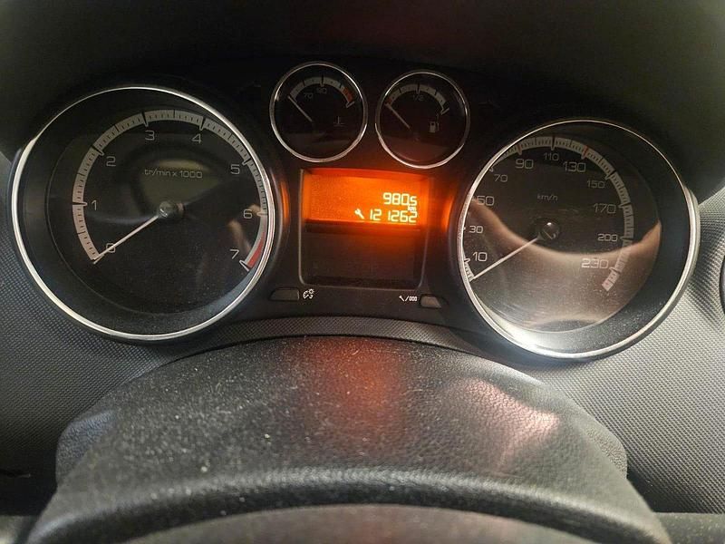 Begagnad Peugeot 308 120 HK (88 kW) 2010 Halvkombi