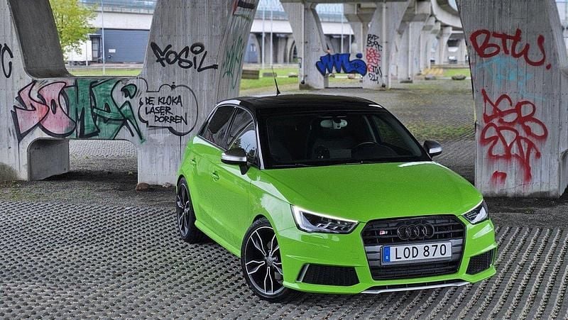 Blå Begagnad 2015 Audi S1 Sportback Halvkombi | 170 000 kr - Bild 1/4