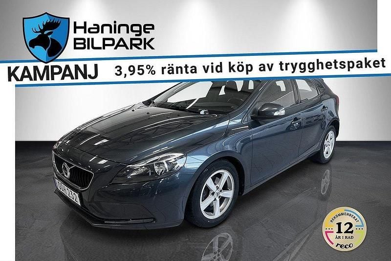 Blå Begagnad 2016 Volvo V40 Kinetic Kombi | 129 995 kr (Marknadspris) - Bild 1/2