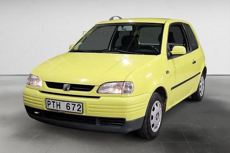 Gul Begagnad 1999 Seat Arosa Halvkombi | 14 900 kr - Bild 1/3
