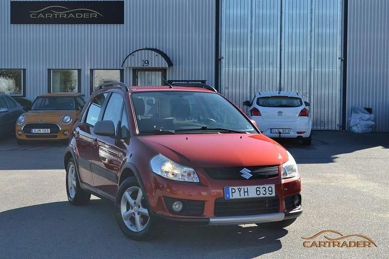 Begagnad Suzuki SX4 107 HK (78 kW) 2007 Orange Halvkombi
