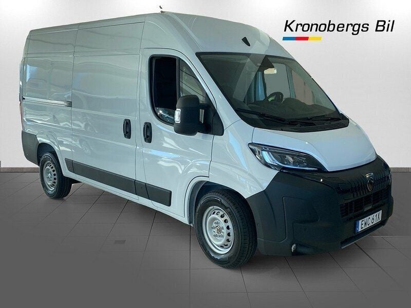 Vit Ny 2025 Peugeot Boxer Van | 512 375 kr (Dyr) - Bild 1/4