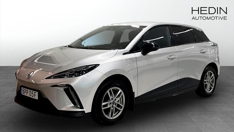 Grå (grey) Begagnad 2023 MG MG4 EV Luxury Halvkombi | 294 900 kr (Marknadspris) - Bild 1/4