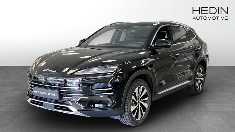 Svart (black) Ny 2025 BYD Seal U Boost SUV | 482 400 kr (Dyr) - Bild 1/4