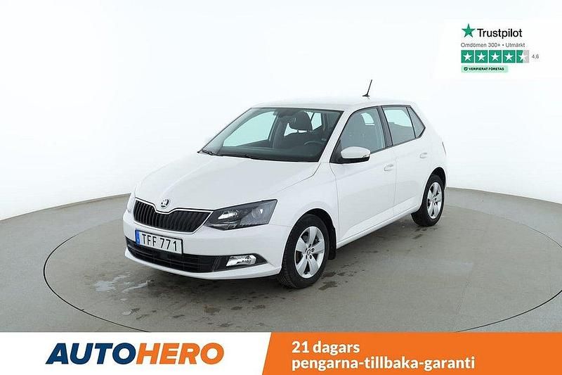 Vit Begagnad 2018 Skoda Fabia Style Halvkombi | 136 000 kr (Marknadspris) - Bild 1/4