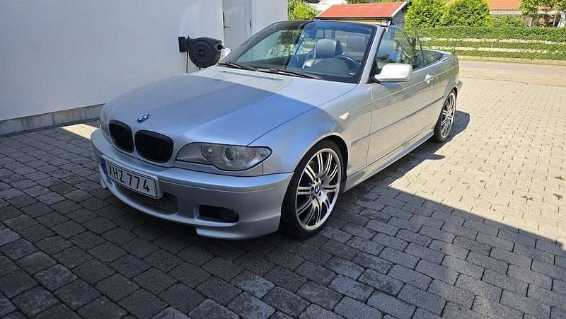 Silver Begagnad 2004 BMW 330 Cabriolet M Sport Cab | 119 000 kr (Marknadspris) - Bild 1/4