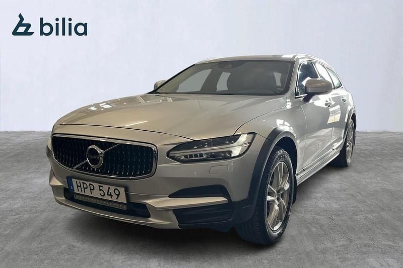 Silver Begagnad 2018 Volvo V90 CC Kombi | 239 900 kr (Marknadspris) - Bild 1/4