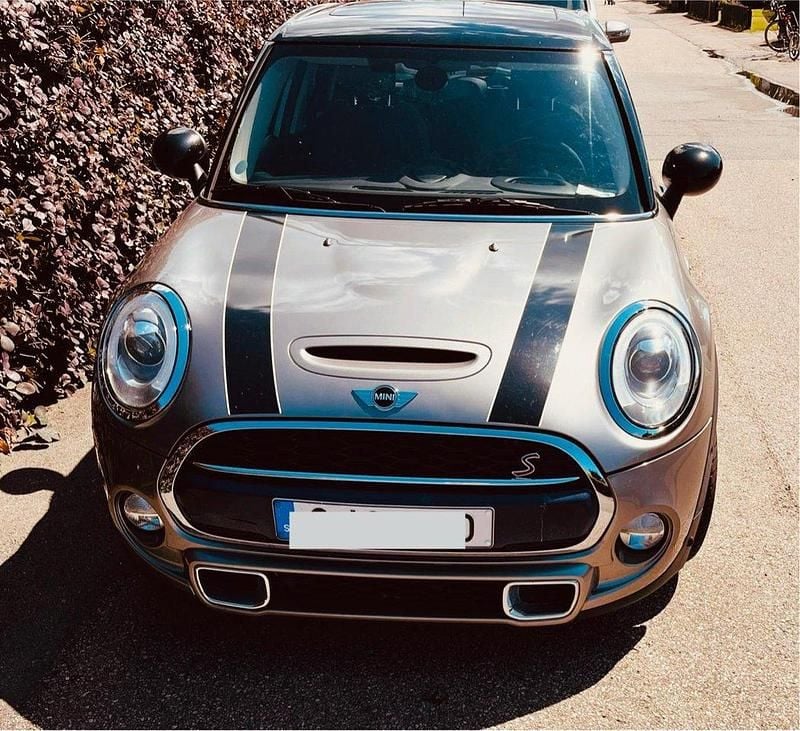 Grå Begagnad 2017 Mini Cooper S Halvkombi | 170 000 kr (Superpris) - Bild 1/4