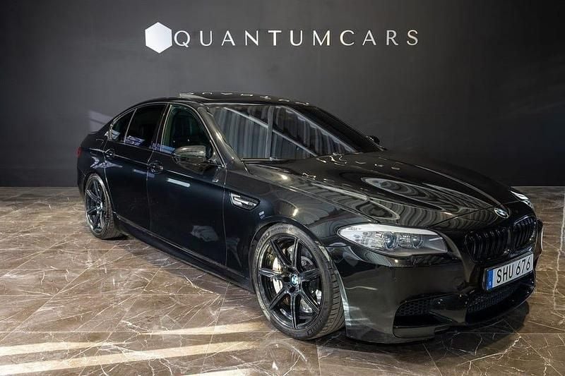 Begagnad BMW M5 Sport Line 920 HK (676 kW) 2012 Svart Sedan