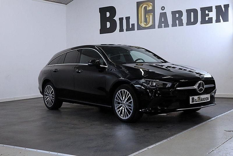 Svart Begagnad 2021 Mercedes CLA250e Shooting Brake Kombi | 319 900 kr (Bra pris) - Bild 1/4