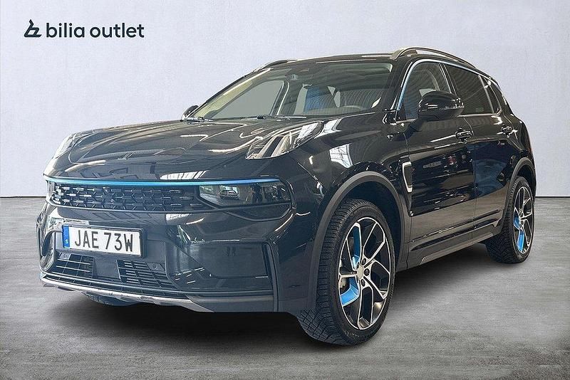 Svart Begagnad 2022 Lynk & Co 01 SUV | 289 900 kr (Marknadspris) - Bild 1/4