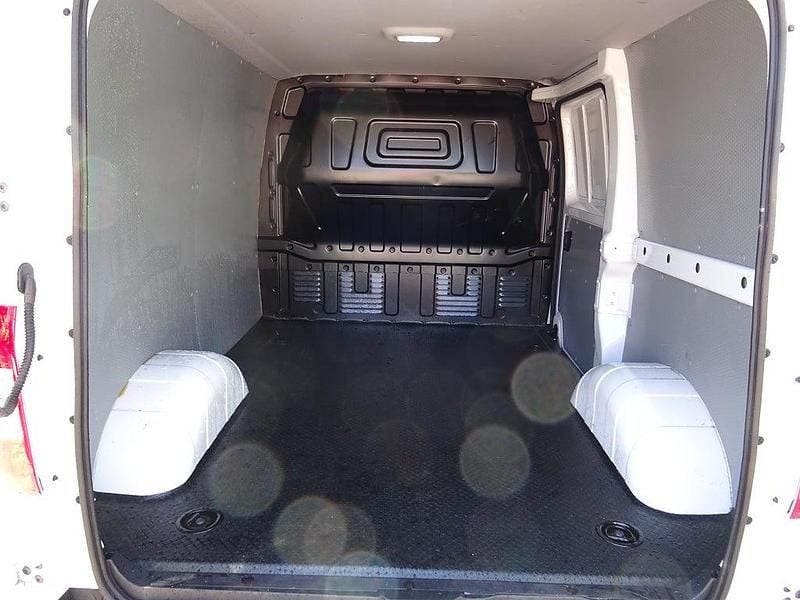 Begagnad Maxus eDeliver 3 88 kW (120 HK) 2022 Vit Van