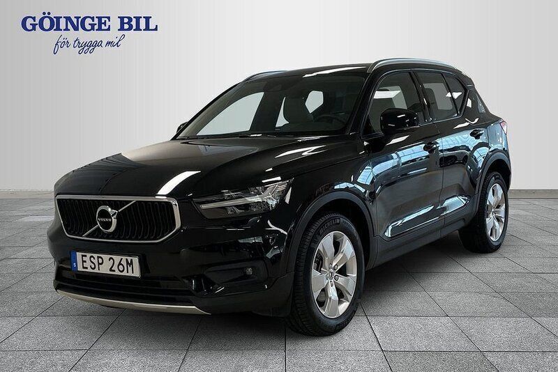 Svart Begagnad 2020 Volvo XC40 Momentum SUV | 339 000 kr (Bra pris) - Bild 1/3