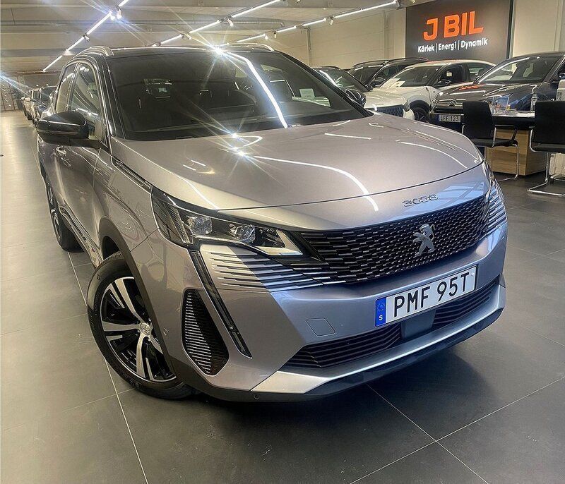 Grå Begagnad 2020 Peugeot 3008 GTi Sedan | 259 900 kr (Marknadspris) - Bild 1/4