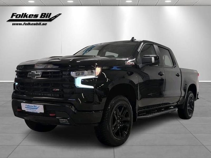 Begagnad Chevrolet Silverado 426 HK (313 kW) 2024 Svart