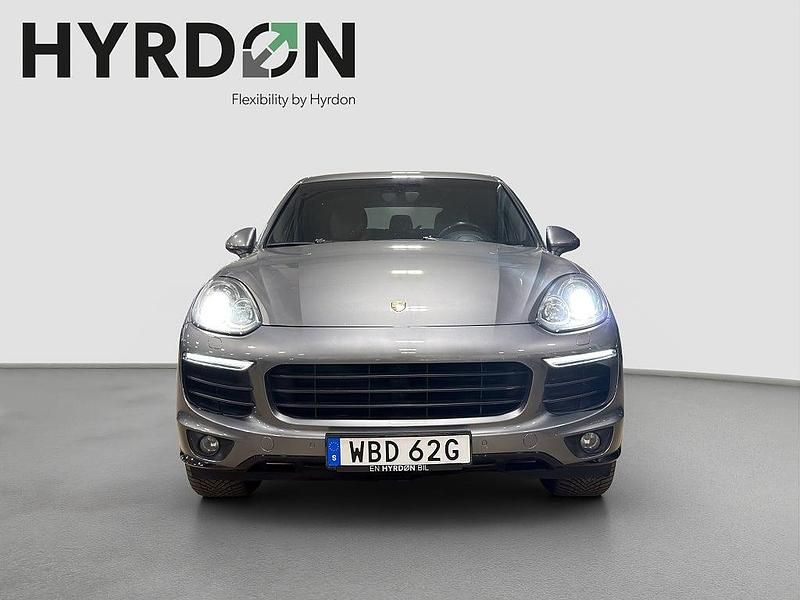 Begagnad Porsche Cayenne S E-Hybrid 333 HK (244 kW) 2015 Mörkgrå SUV