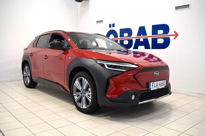 Begagnad Subaru Solterra 160 kW (218 HK) 2023 Röd (emotional red) SUV