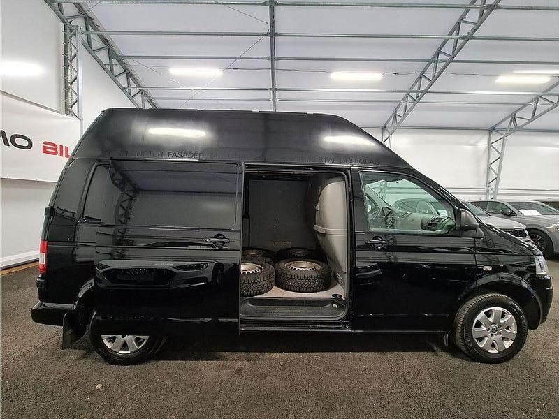 Begagnad VW T5 140 HK (102 kW) 2014 Svart Van