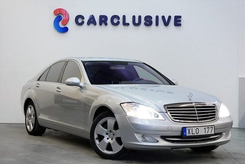 Silver Begagnad 2005 Mercedes S500 Sedan | 129 000 kr - Bild 1/3