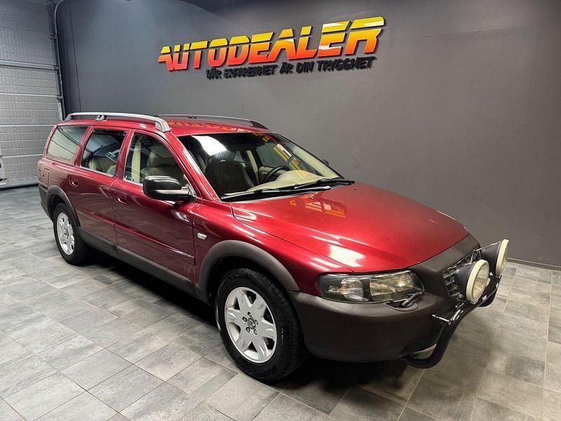 Röd Begagnad 2003 Volvo XC70 Business Edition SUV | 29 900 kr (Marknadspris) - Bild 1/4